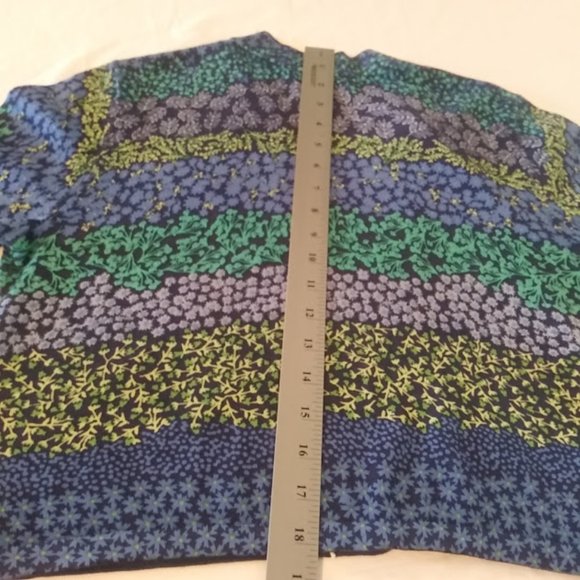 Isaac Mizrahi Live women's size M blue multicolored print open cardigan sweater - Picture 10 of 13